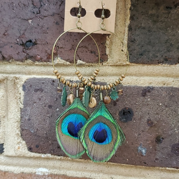 Jewelry - RELISTED Boho hoop peacock feather earrings